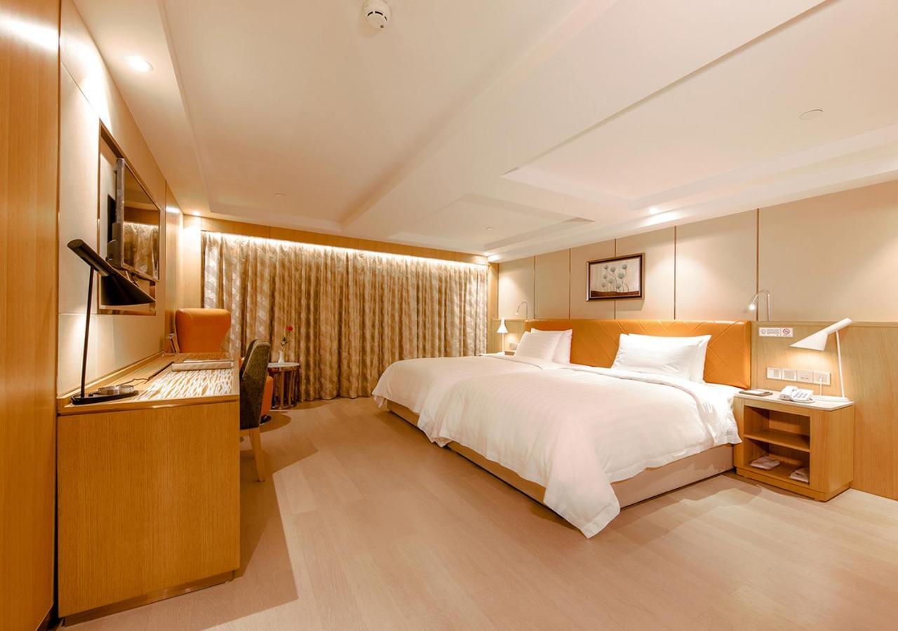 Royal Dragon Hotel Macau Exterior photo