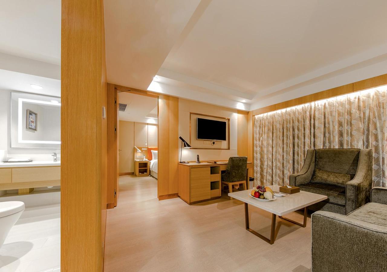 Royal Dragon Hotel Macau Exterior photo