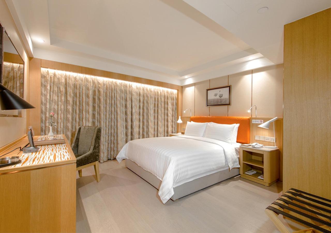 Royal Dragon Hotel Macau Exterior photo