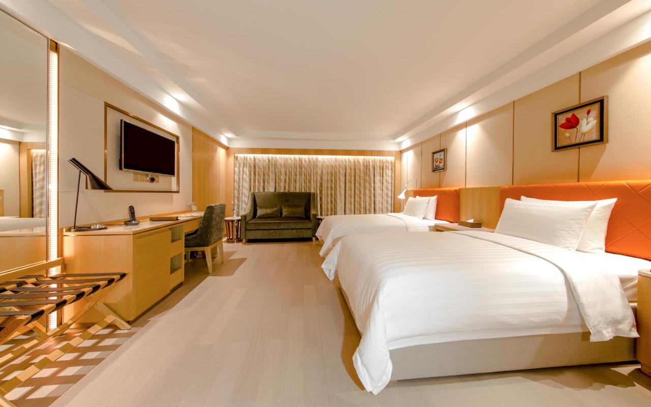 Royal Dragon Hotel Macau Exterior photo